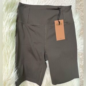 Girlfriend Collective Ribbed Bike Shorts NWT